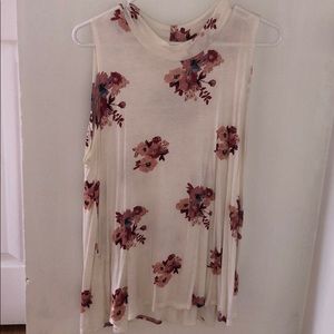 Cream Floral tank. (Size XL)